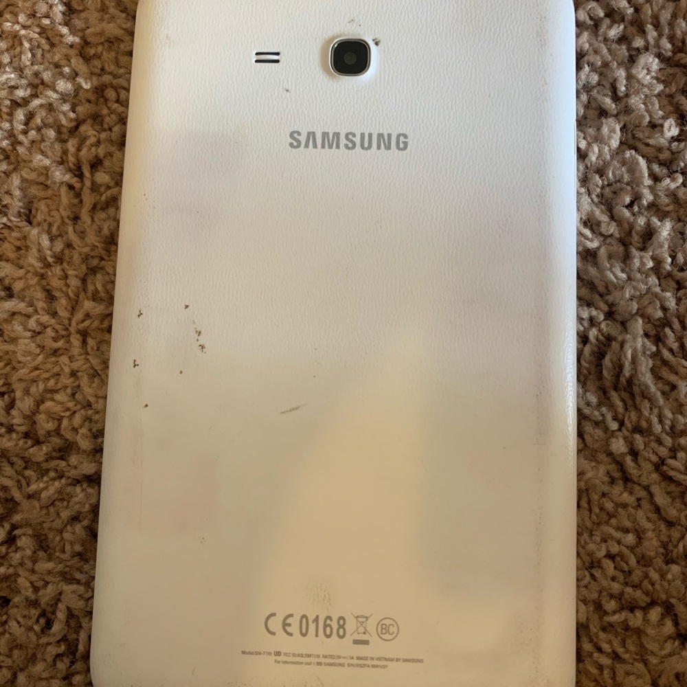 Samsung Tablet - Picture 2 of 2